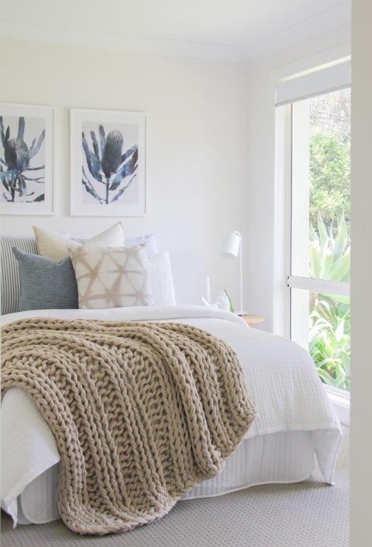 Chunky Knit use in Bedroom Styling